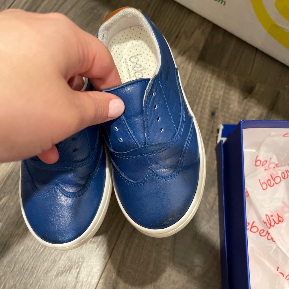 Beberlis kids slip on shoes size 25